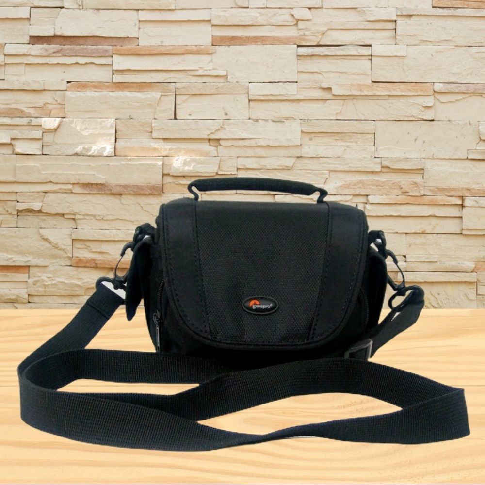 LOWEPRO Edit 110 Camera Case Black Shoulder Bag
